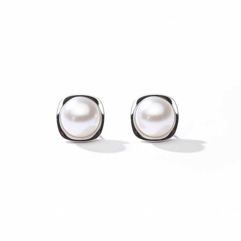 Perlore Freshwater Tulip Studs Button Pearl in Sterling Silver