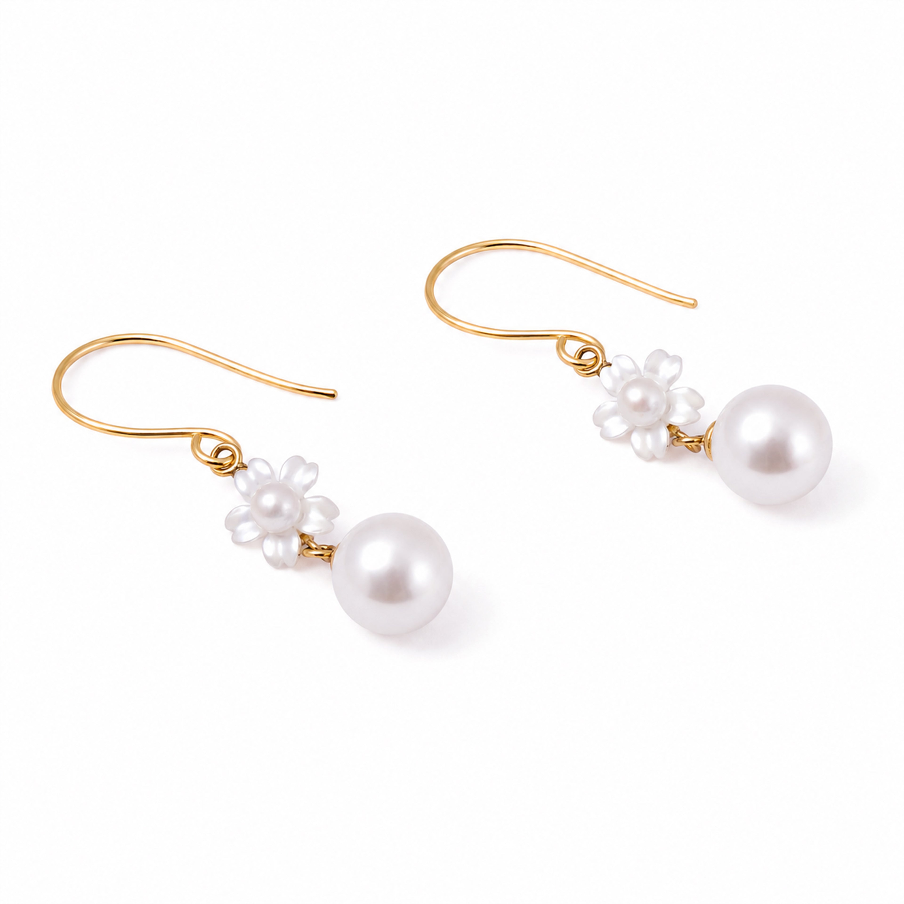 Perlore AAA K18 Yellow Gold Mother of Pearl Blossom Drops