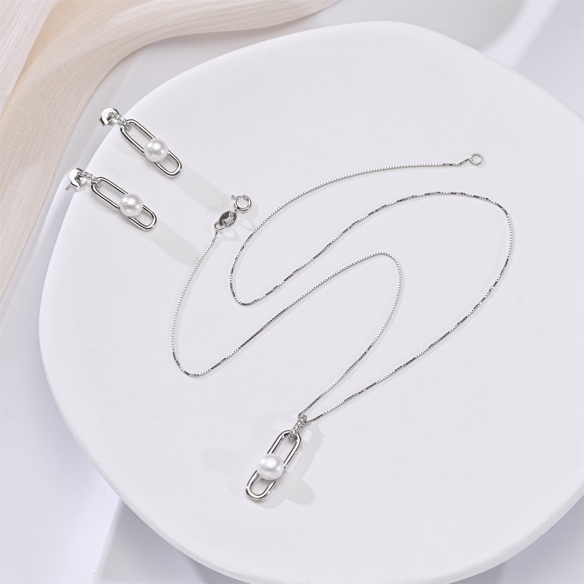 Perlore  Gemini said Elegant 6mm & 7mm Button Pearl Set | AAA Grade