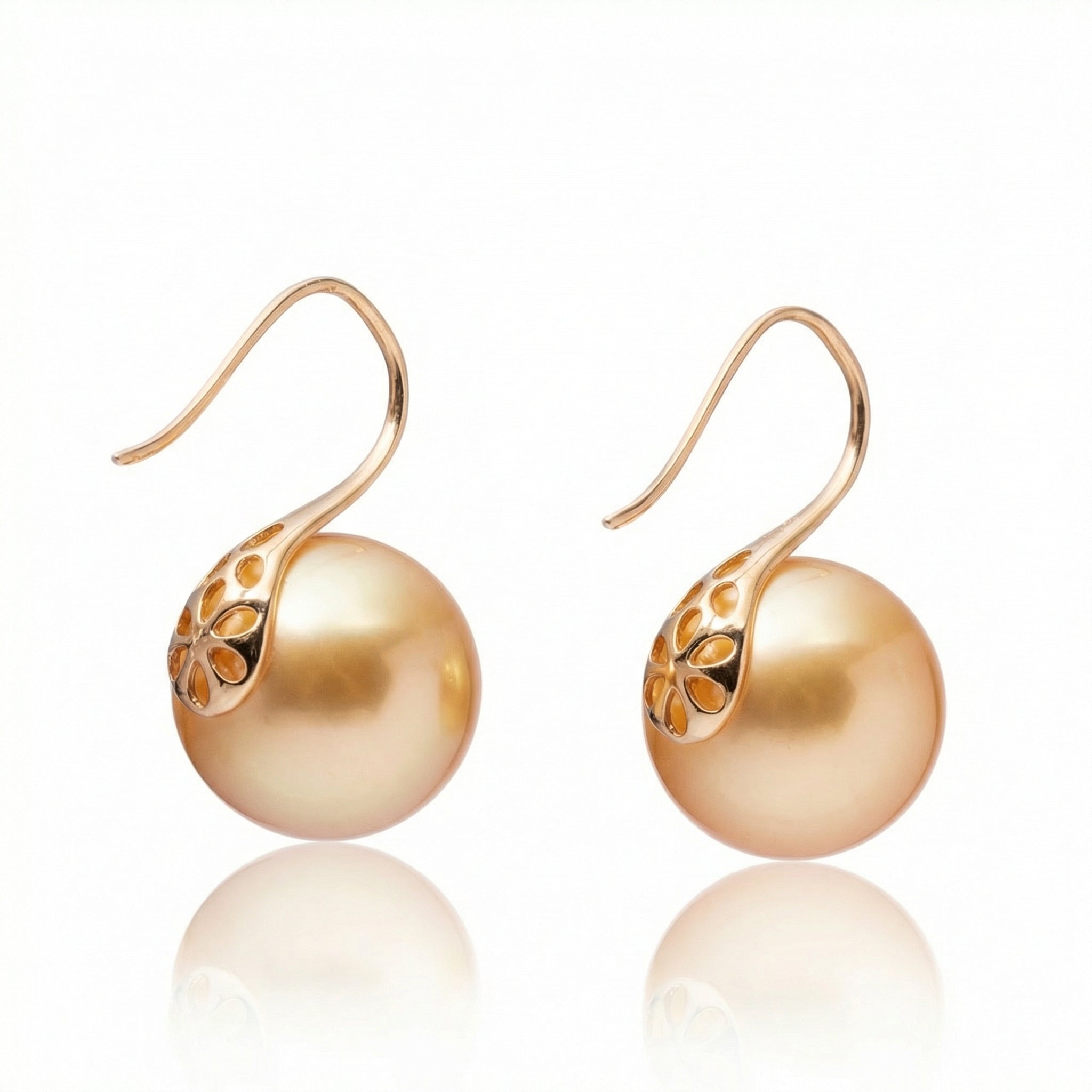 Perlore 18K Yellow Gold South Sea Pearl Filigree Hook Earrings 12.5mm Round (Guild Noble)