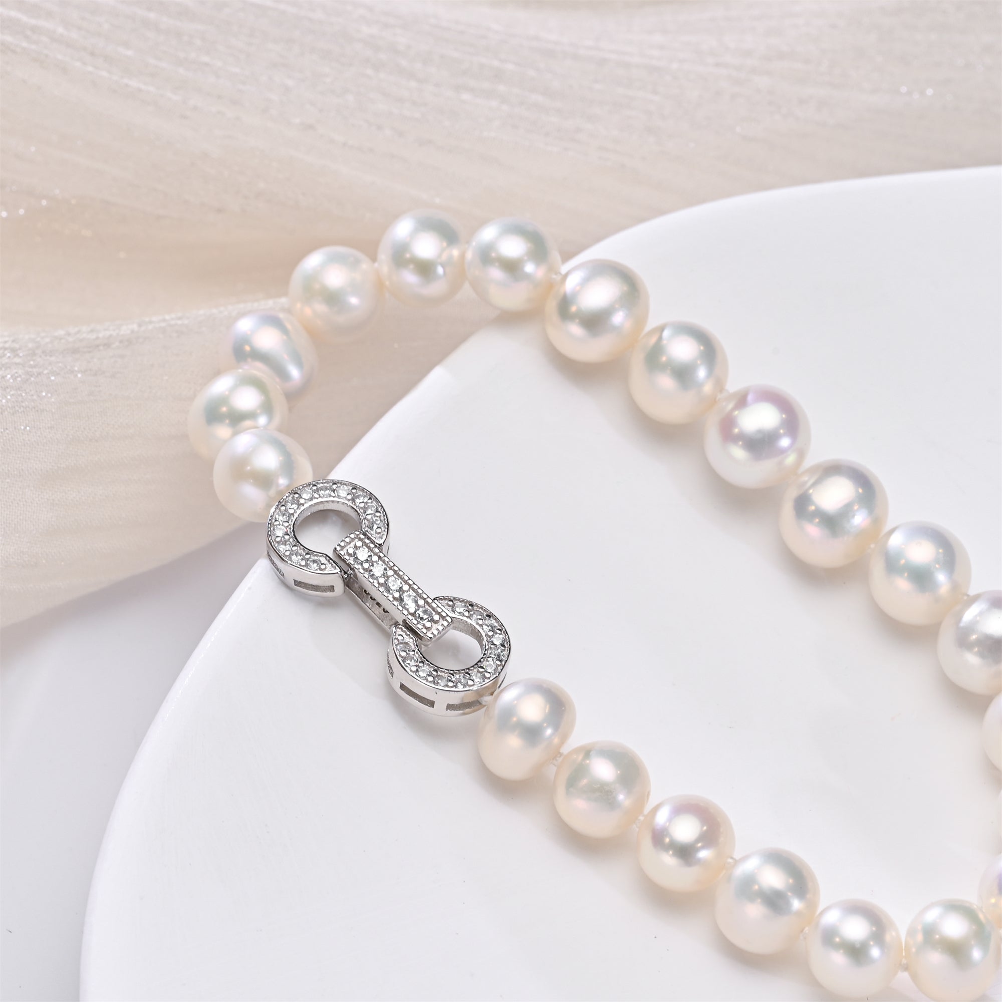 Perlore 8-9mm Freshwater Pearl Bracelet
