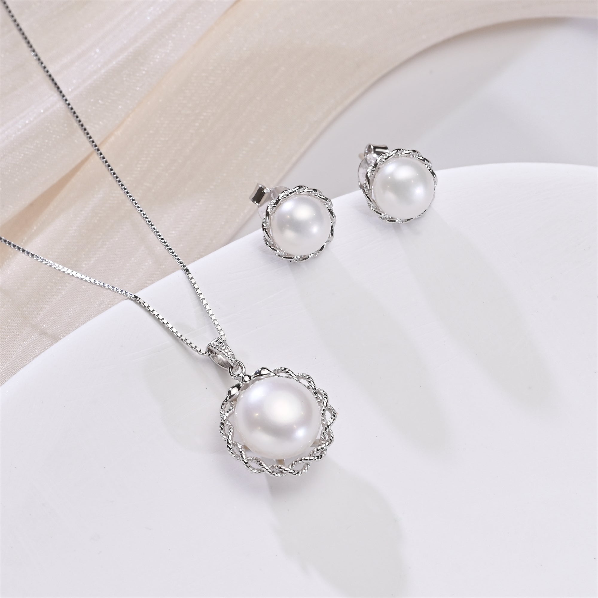 Perlore Luminous 7mm & 9mm Button Pearl Set | AAA Grade