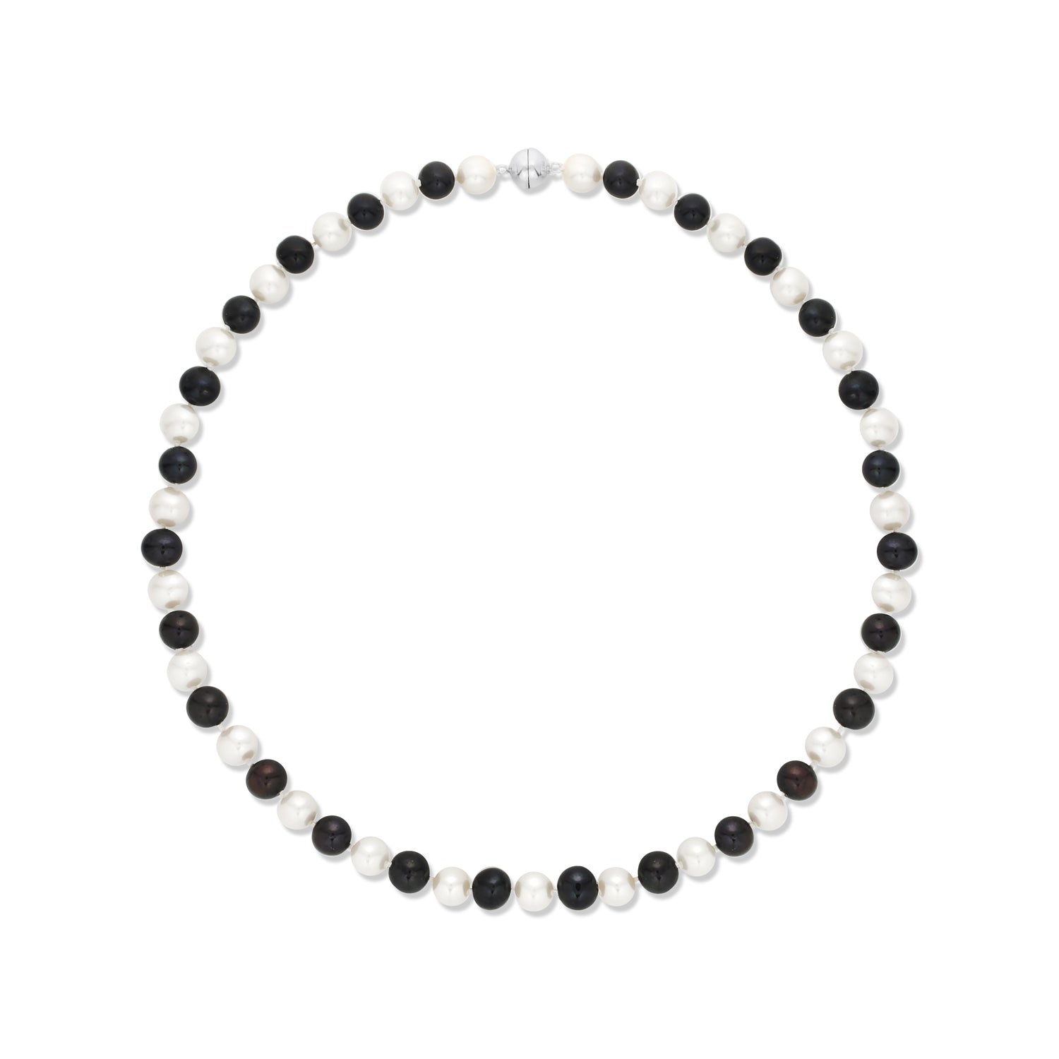Monochrome Muse Pearl Necklace